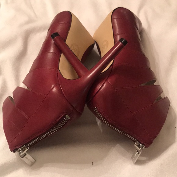 Michael Kors ankle heel - Picture 5 of 7